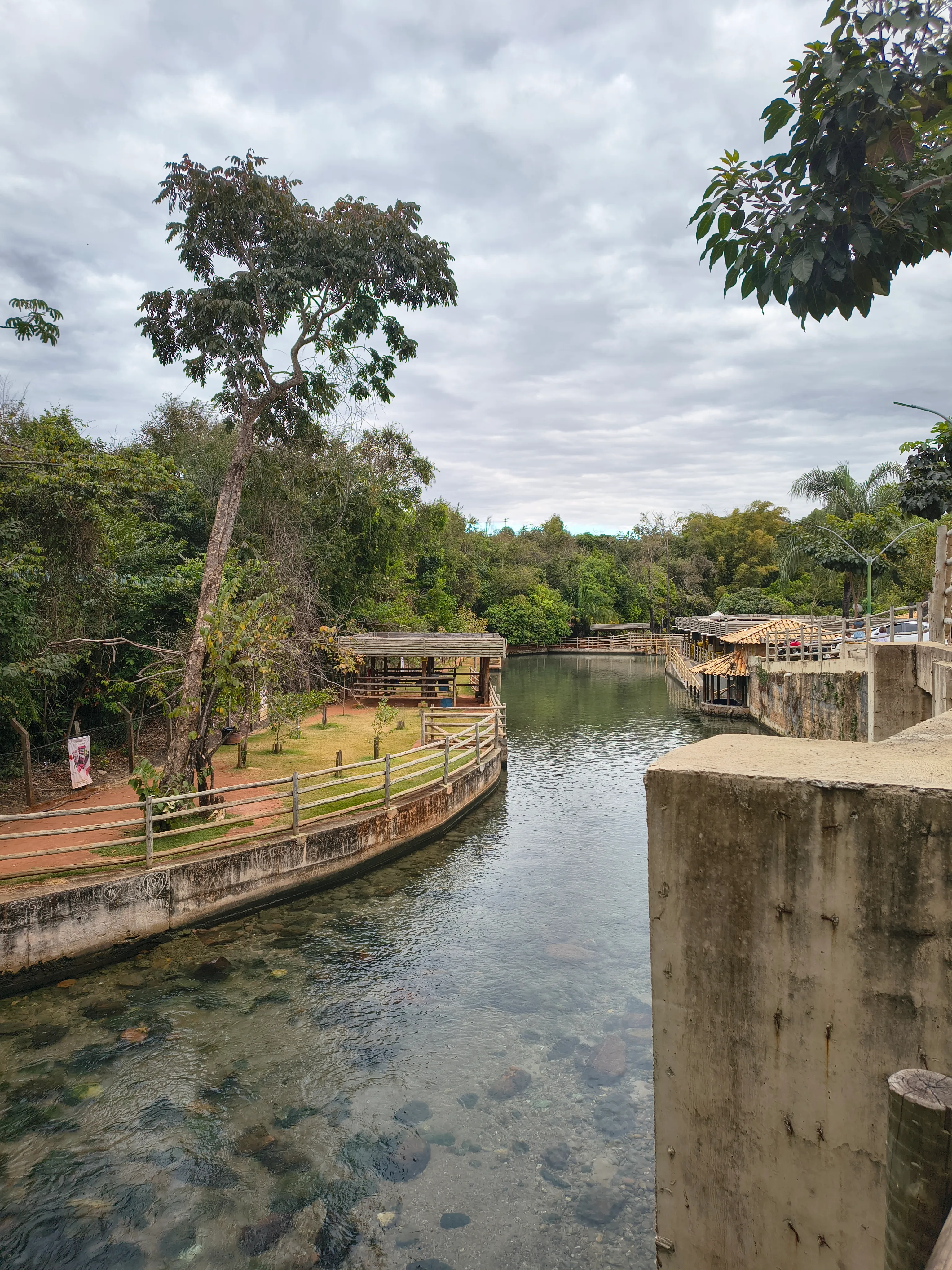 Esplanada Thermas Park: piscina natural de águas termais — foto 7