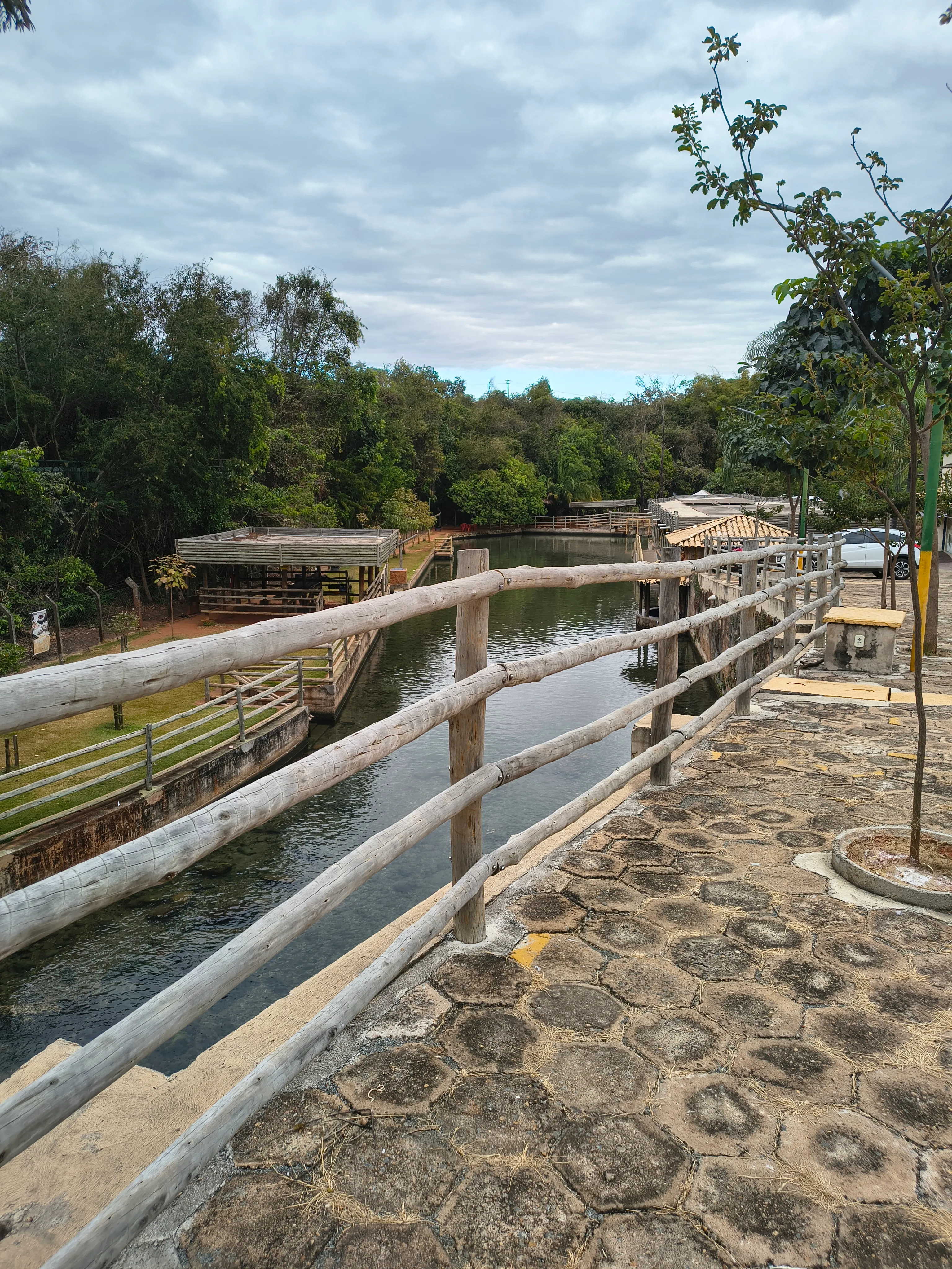 Esplanada Thermas Park: piscina natural de águas termais — foto 11
