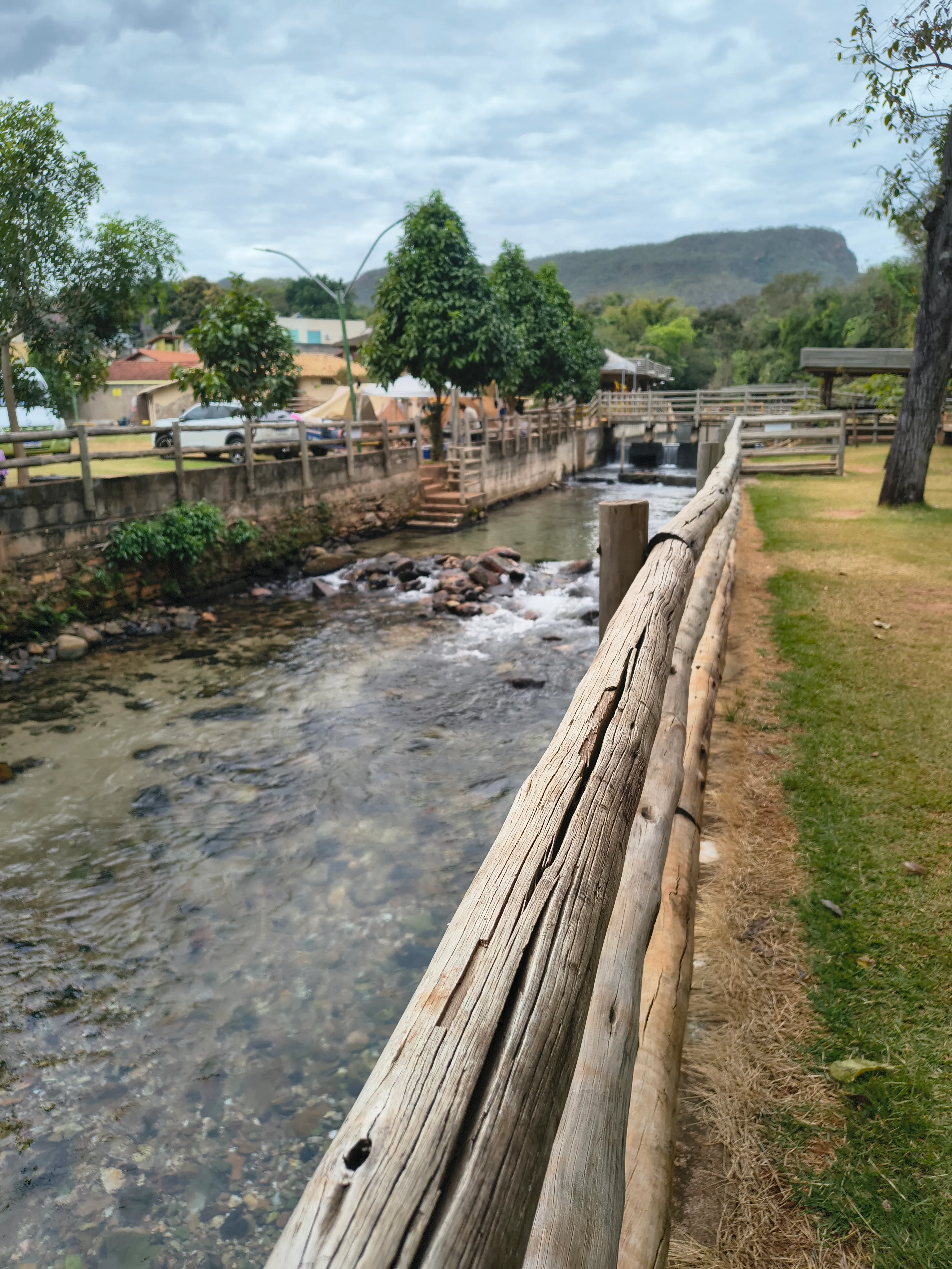 Esplanada Thermas Park: piscina natural de águas termais — foto 17